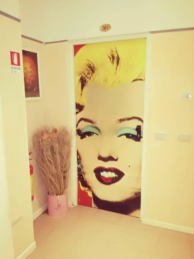 Hotel Residence Maria Grazia Rimini 3*,